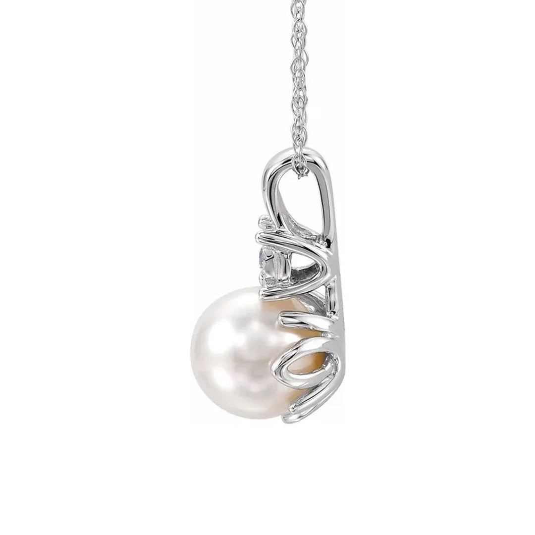 Freshwater pearl necklace